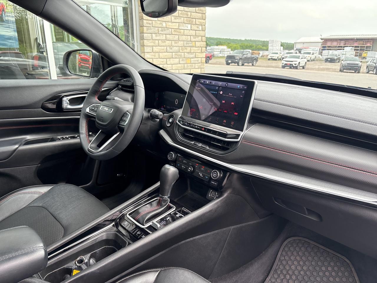 2023 Jeep Compass Trailhawk Photo