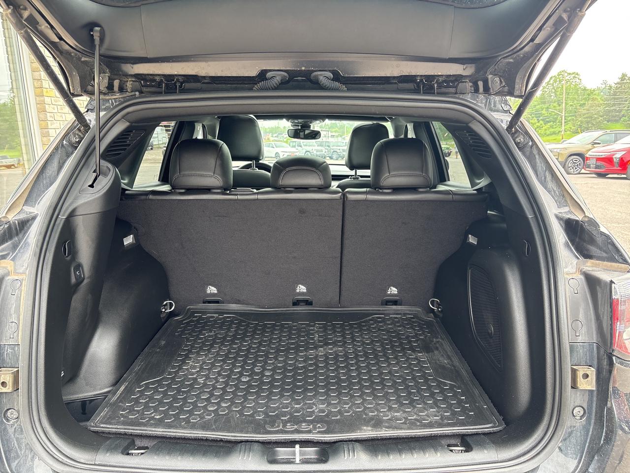 2023 Jeep Compass Trailhawk Photo
