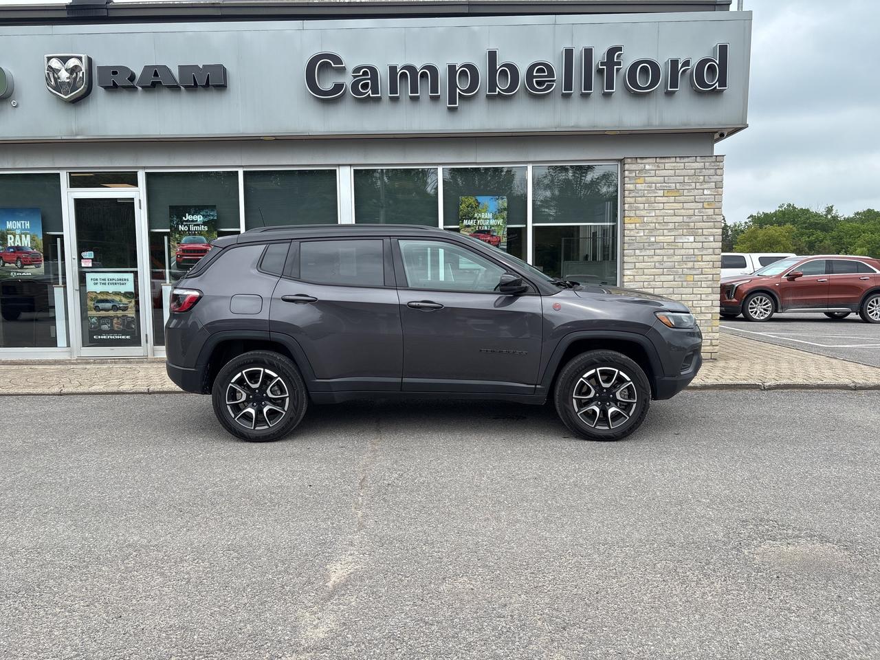 2024 Jeep Compass Trailhawk Photo