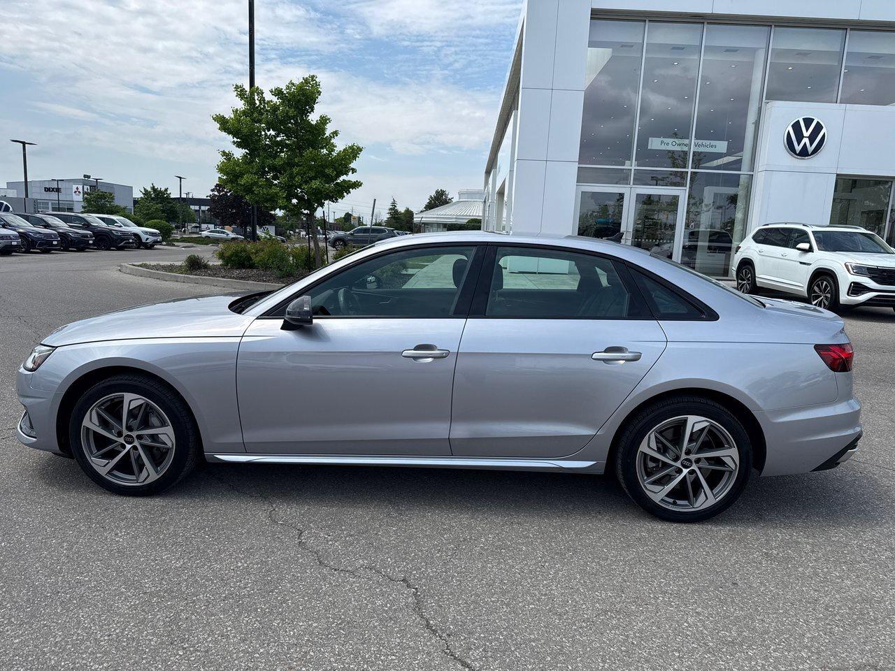 2023 Audi A4 45 2.0T Komfort quattro 7sp S Tronic Leather  Allo Photo