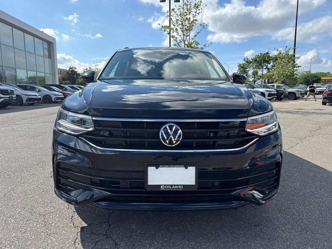 2023 Volkswagen Tiguan Comfortline R-Line Black 2.0T 8sp at w/Tip 4M Remo Photo