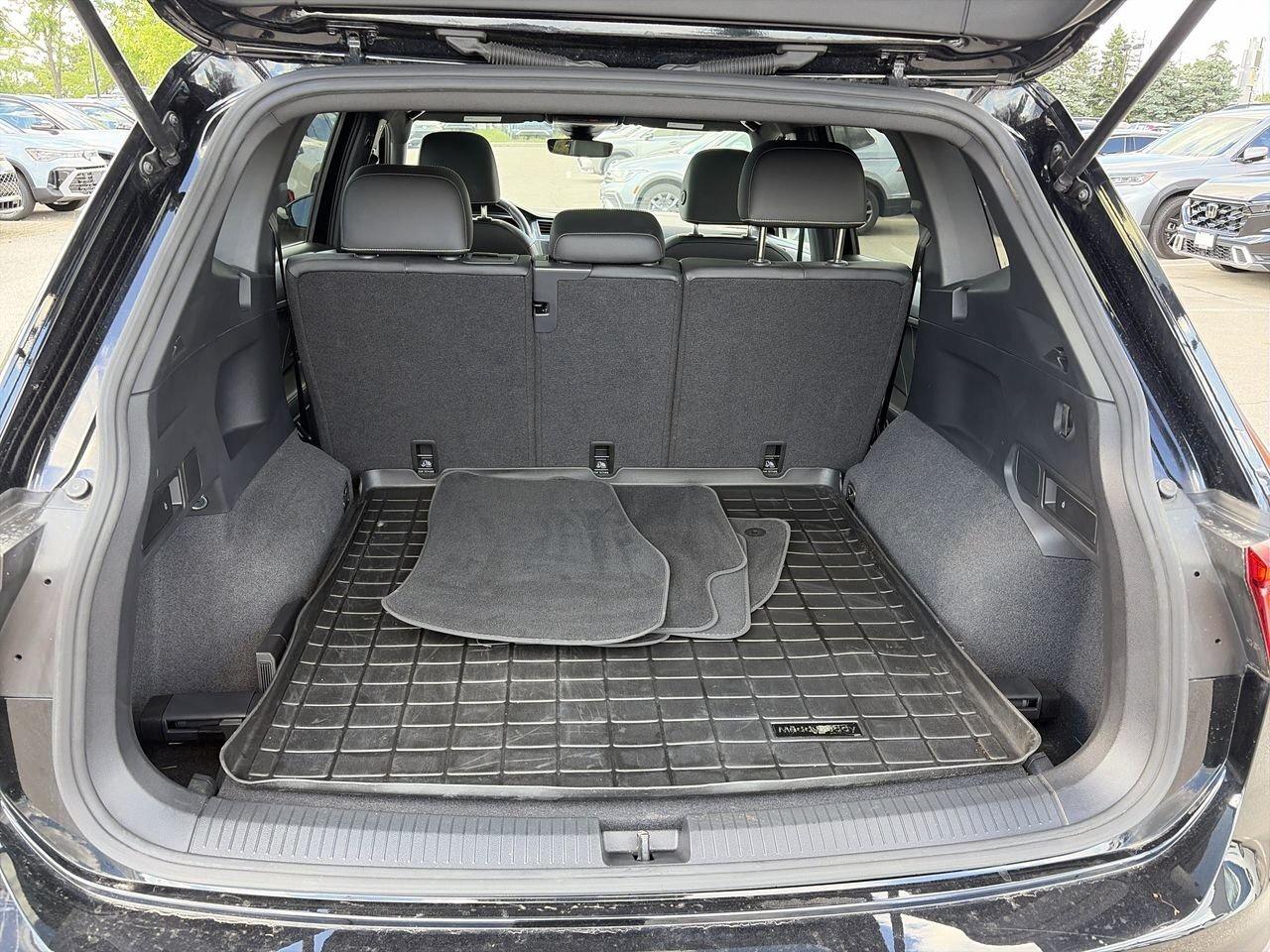 2023 Volkswagen Tiguan Comfortline R-Line Black 2.0T 8sp at w/Tip 4M Remo Photo