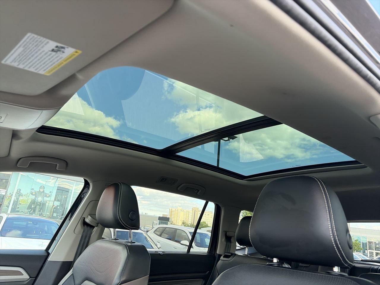 2021 Volkswagen Atlas Highline 3.6L 8sp at w/Tip 4MOTION (2) Remote Star Photo