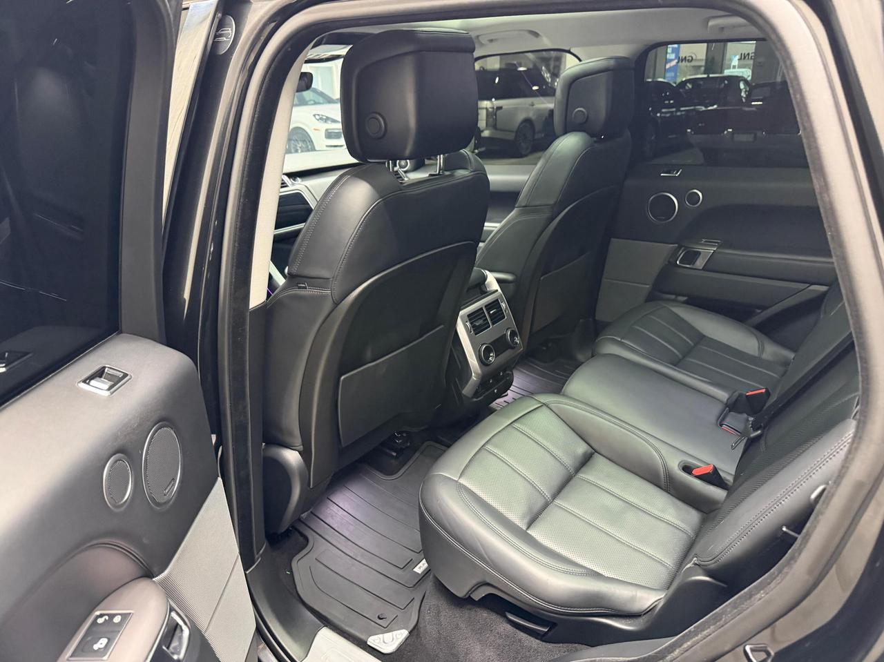 2018 Land Rover Range Rover Sport HSE TD6 TRAILER HITCH BLACK PACK ACCIDENT FREE Photo