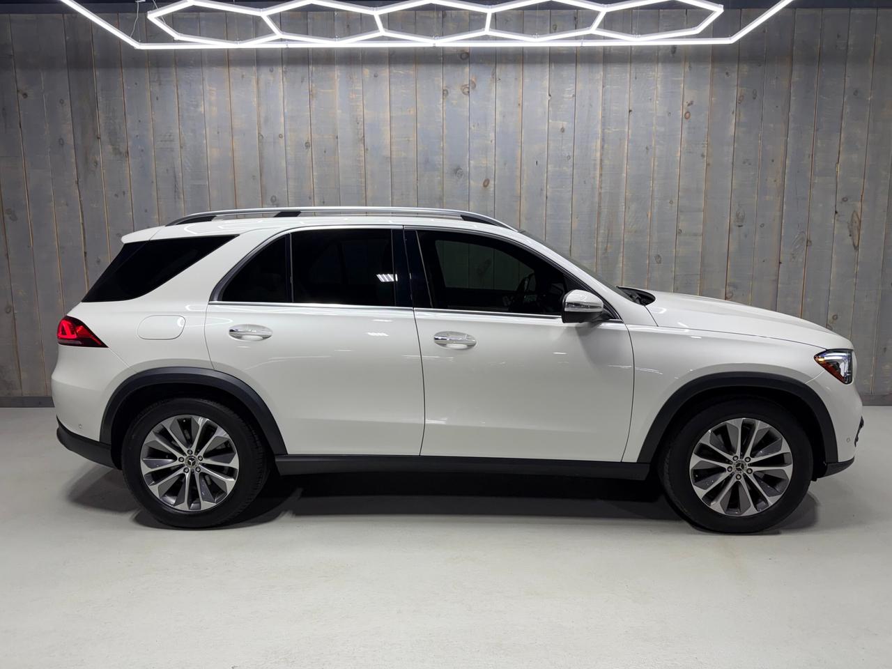 2023 Mercedes-Benz GLE-Class GLE 450 4MATIC  EXCLUSIVE INTELLIGENT DRIVE Photo