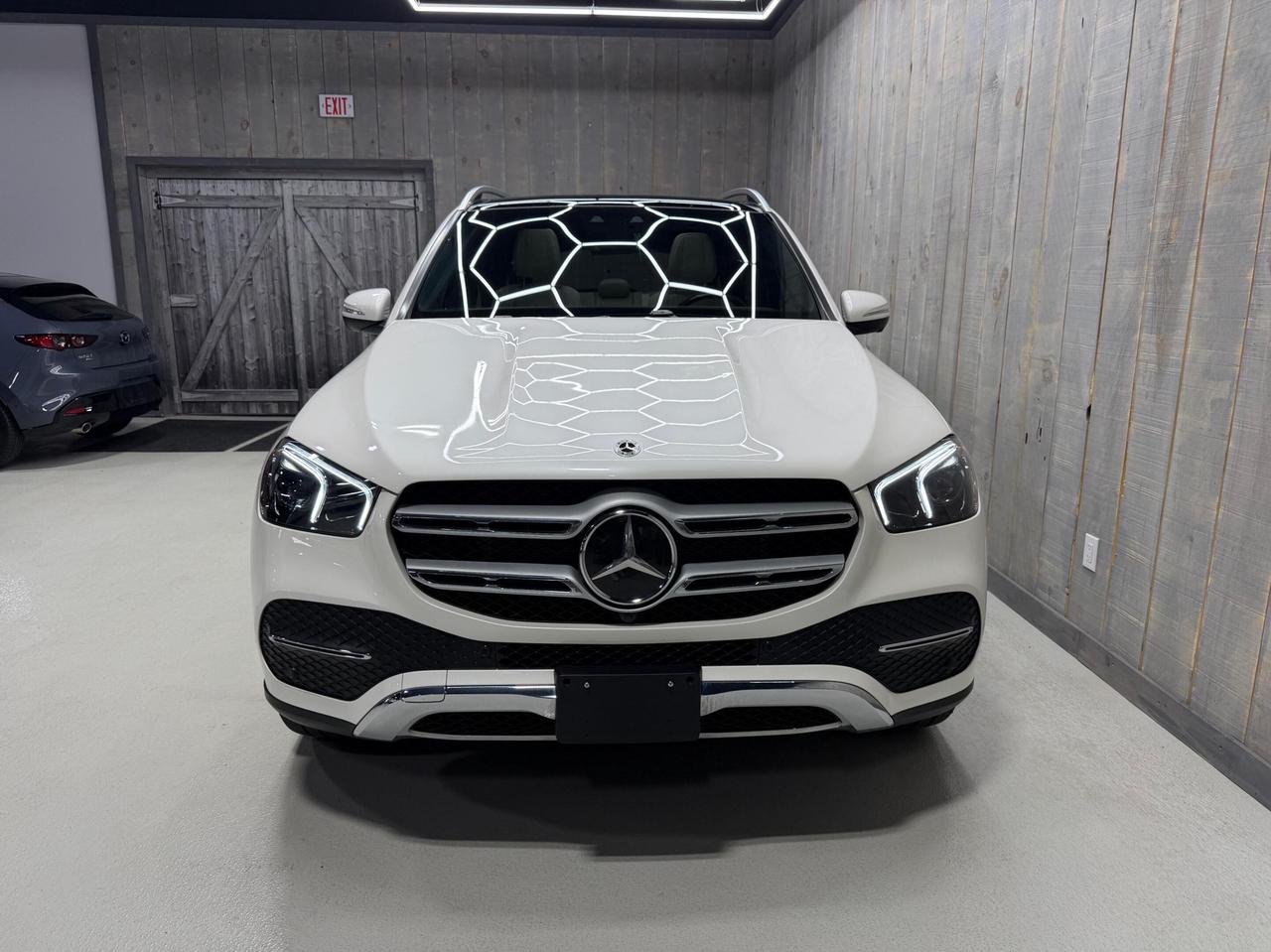 2023 Mercedes-Benz GLE-Class GLE 450 4MATIC  EXCLUSIVE INTELLIGENT DRIVE Photo2
