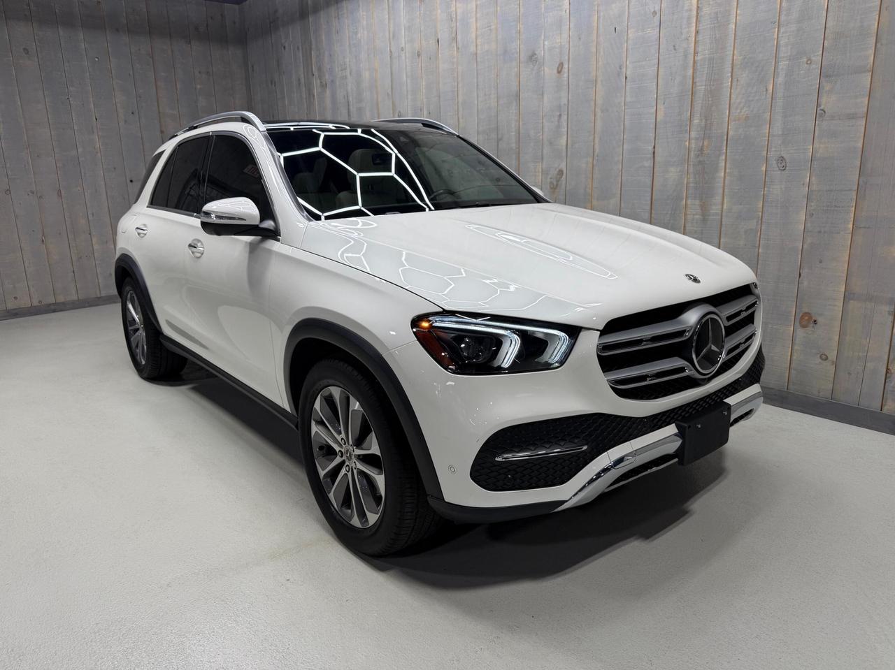2023 Mercedes-Benz GLE-Class GLE 450 4MATIC  EXCLUSIVE INTELLIGENT DRIVE Photo
