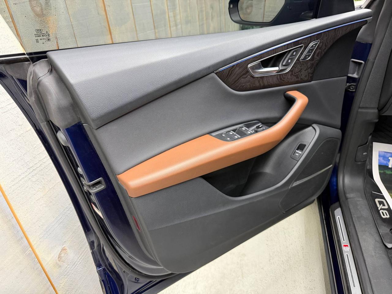 2020 Audi Q8 TECHNIK S-LINE BLACK OPTICS FULL PPF Photo