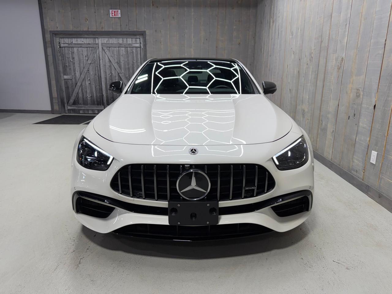 2023 Mercedes-Benz E-Class AMG E 63 S 4MATIC+ LOW KMS CARBON FIBER Photo2
