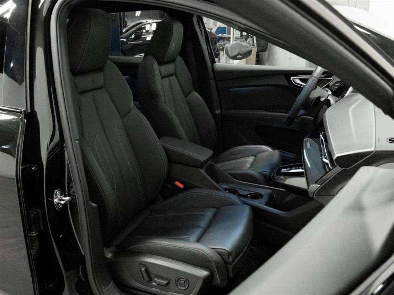 2025 Audi Q4 e-tron 55 4dr All-Wheel Drive quattro Sport Utility Photo