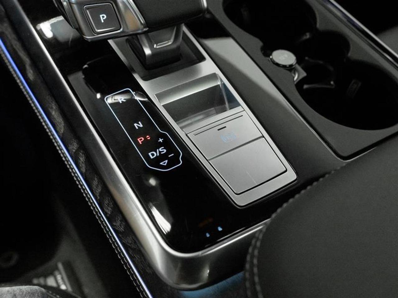 2025 Audi Q8 55 Technik 4dr All-Wheel Drive quattro Sport Utility Photo