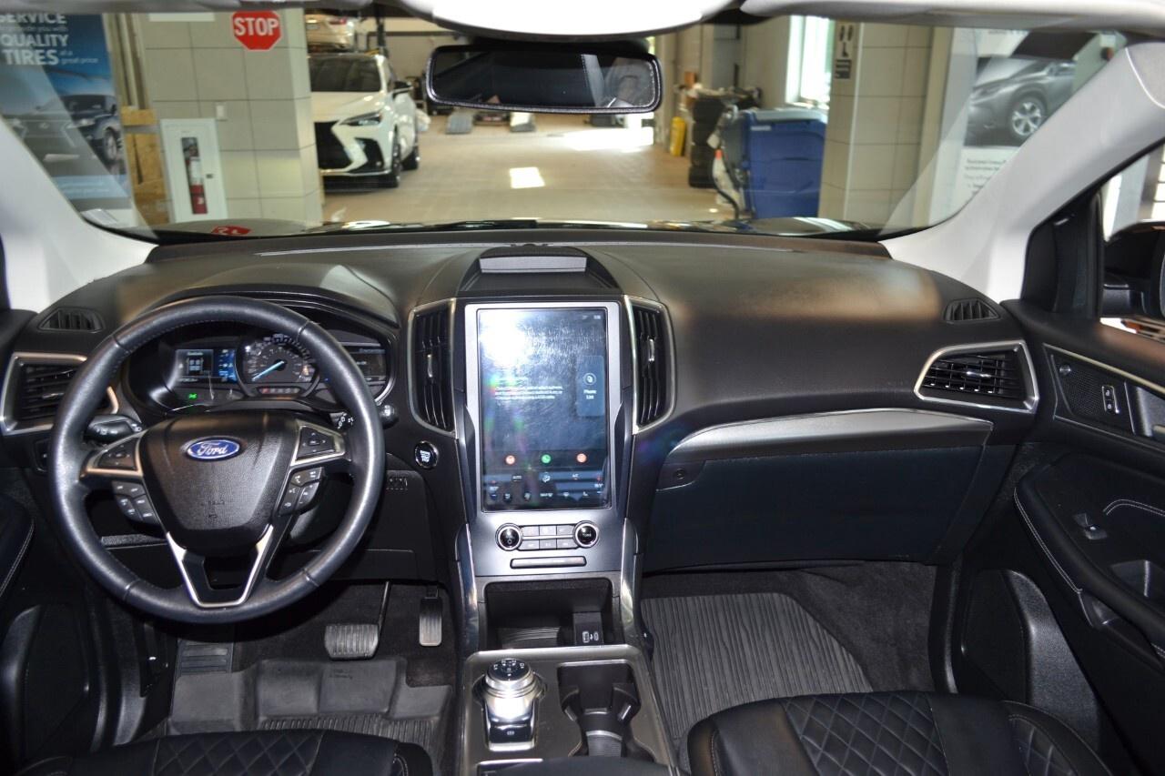 2023 Ford Edge Titanium AWD Photo