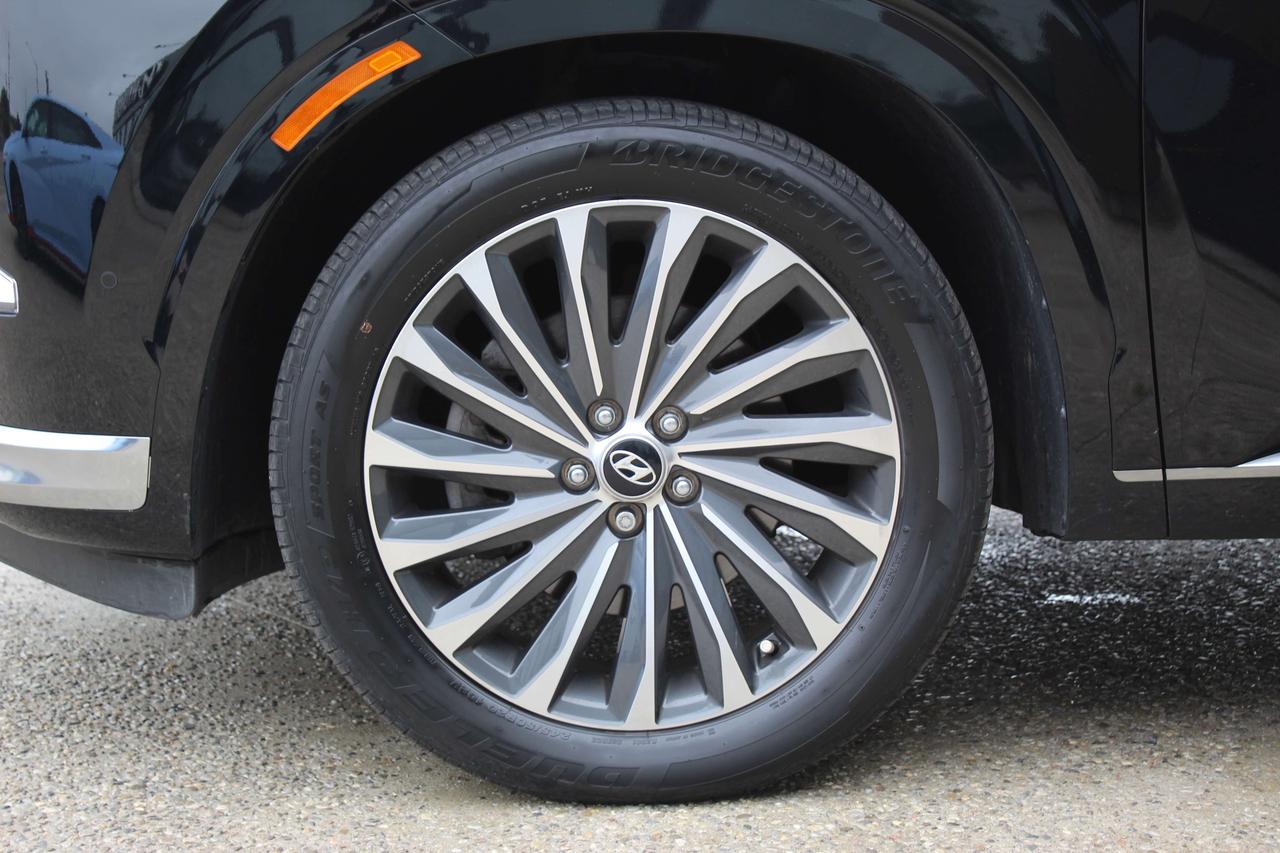 2024 Hyundai PALISADE Ultimate Calligraphy 7-Passenger AWD Photo