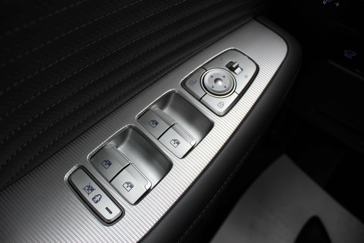 2024 Hyundai PALISADE Ultimate Calligraphy 7-Passenger AWD Photo