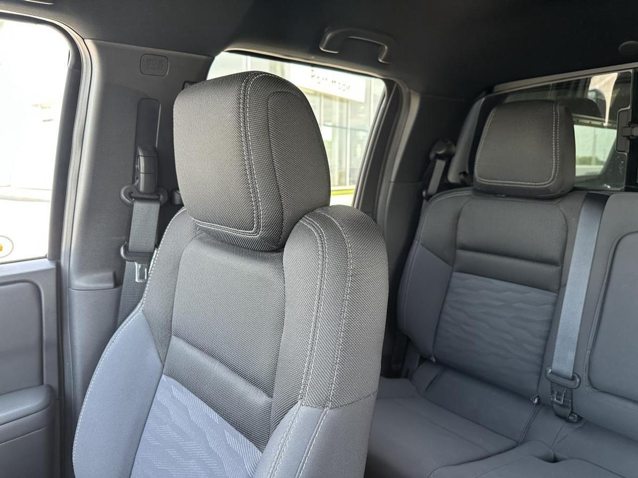 2023 Nissan Frontier King Cab 4x4 S Photo