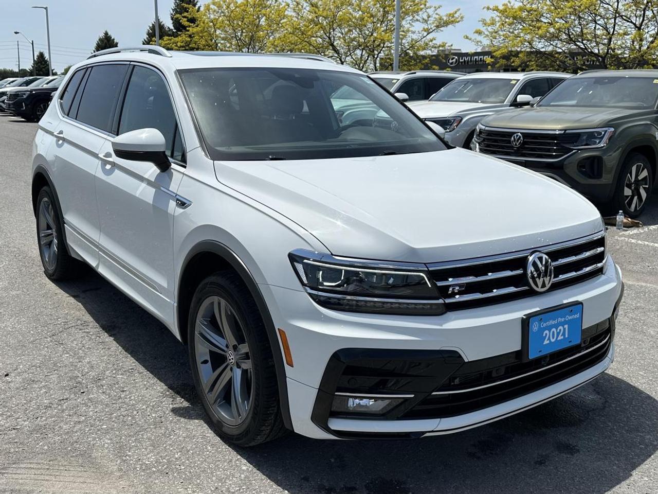 2021 Volkswagen Tiguan Highline 2.0T 8sp at w/Tip 4M Photo