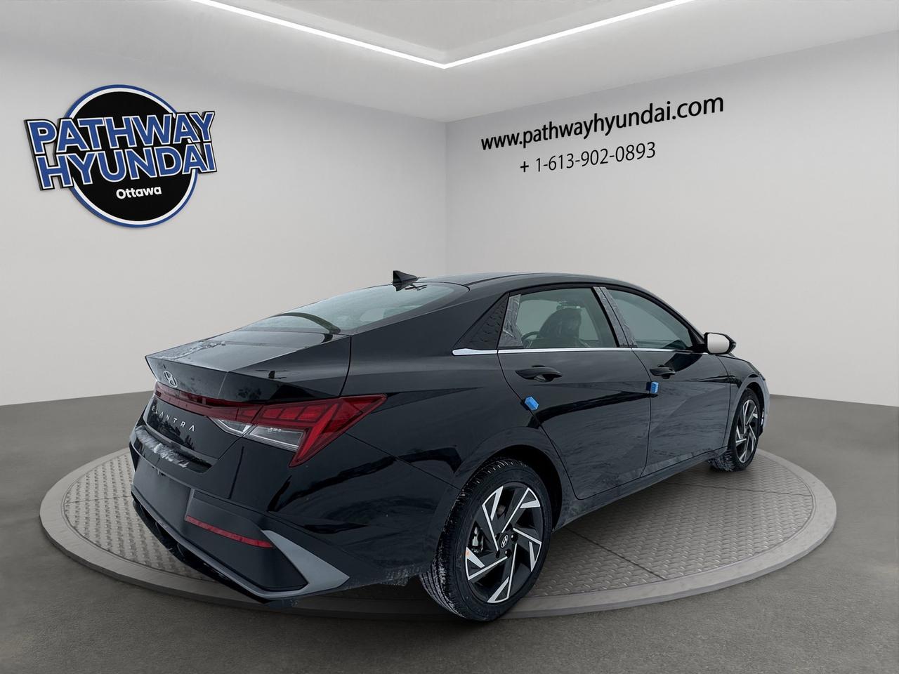 2026 Hyundai Elantra Luxury Photo