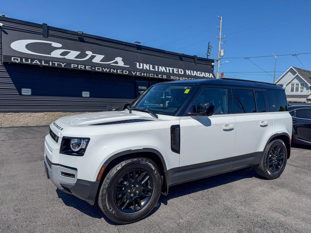 2022 Land Rover Defender S Photo