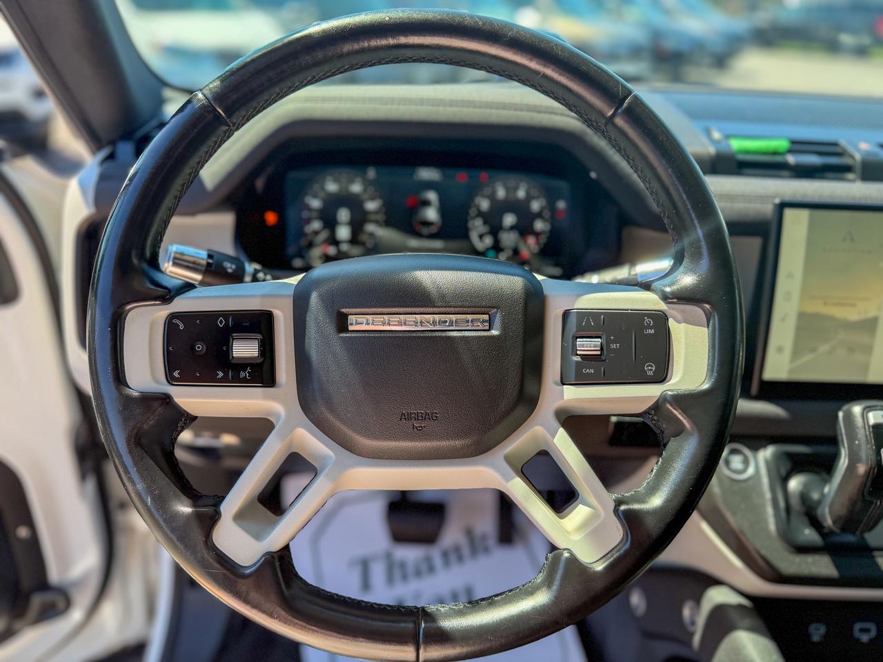 2022 Land Rover Defender S Photo