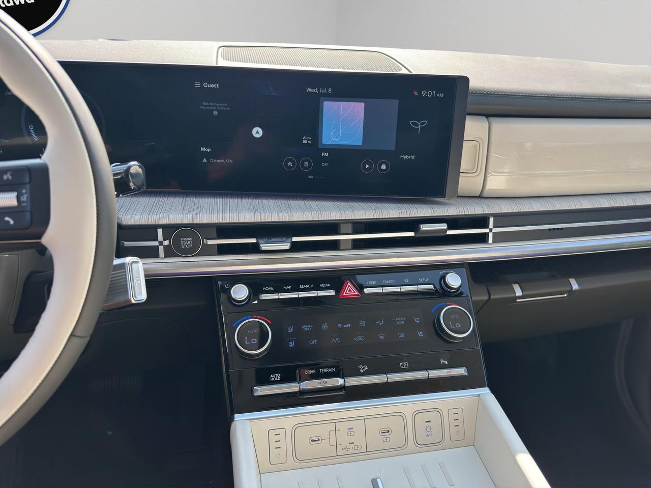 2026 Hyundai Santa Fe Hybrid Ultimate Calligraphy Photo