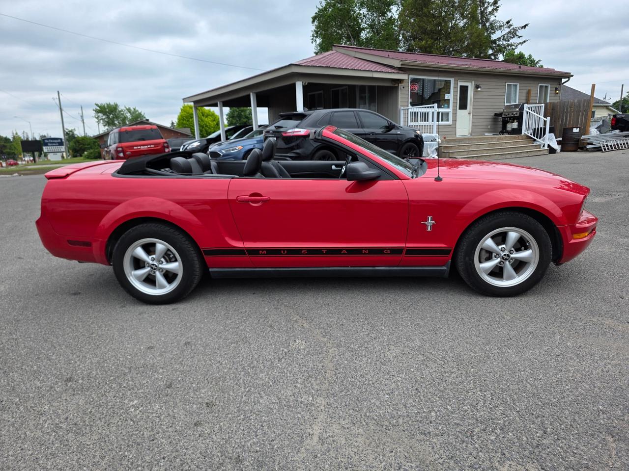 2007 Ford Mustang V6 2dr Convertible Photo