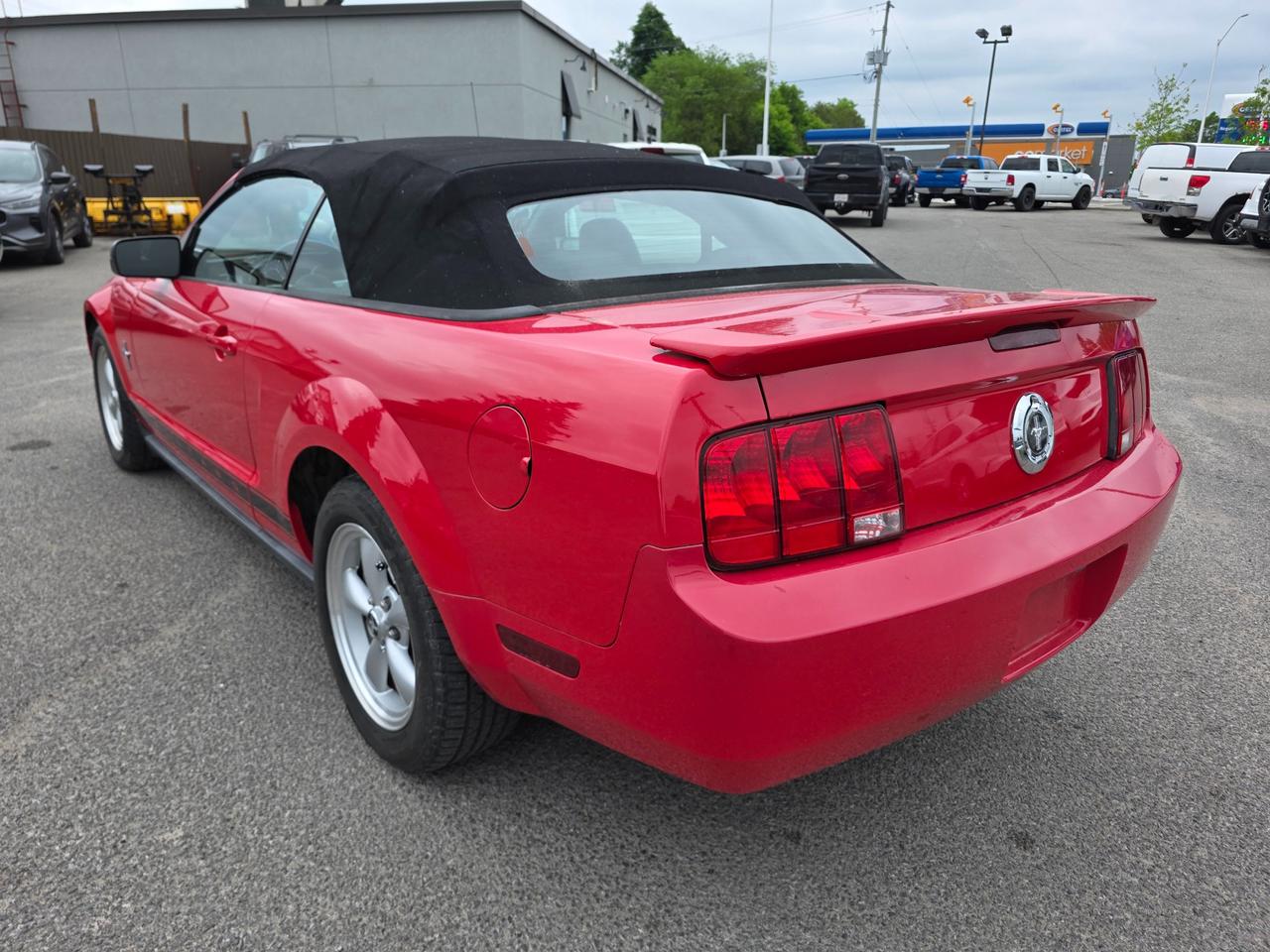2007 Ford Mustang V6 2dr Convertible Photo