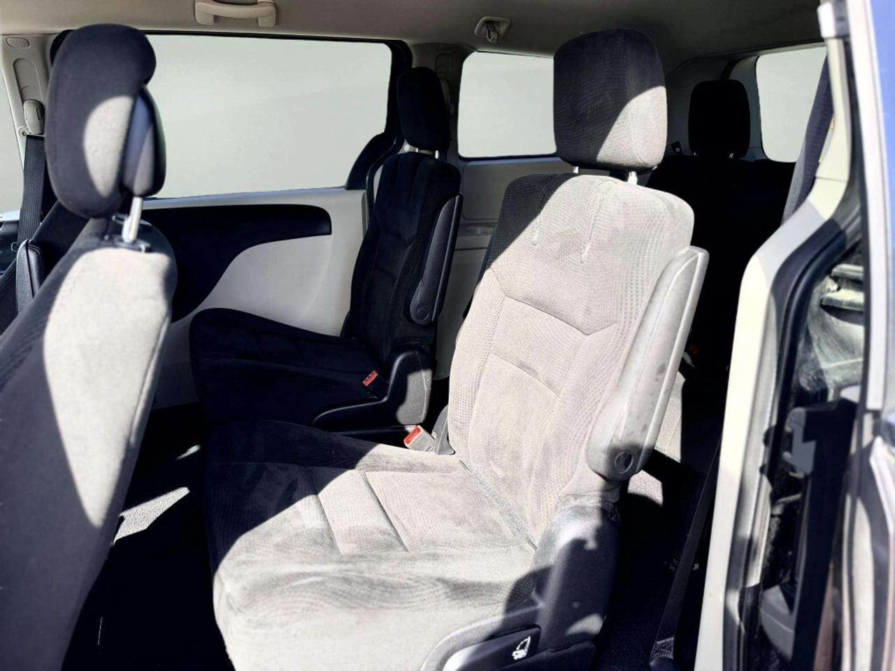2015 Dodge Grand Caravan SXT Photo