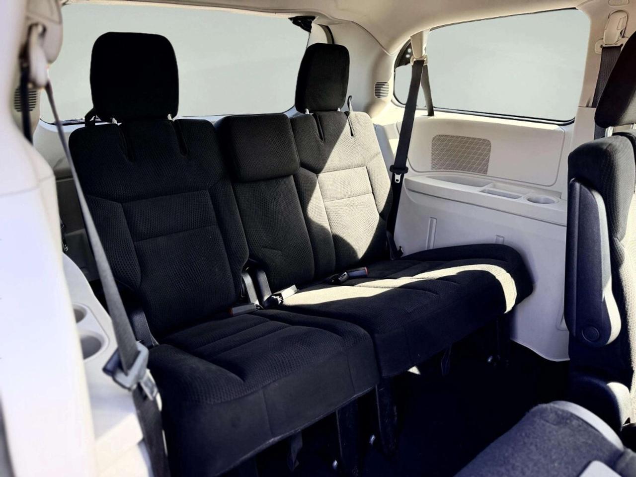 2015 Dodge Grand Caravan SXT Photo