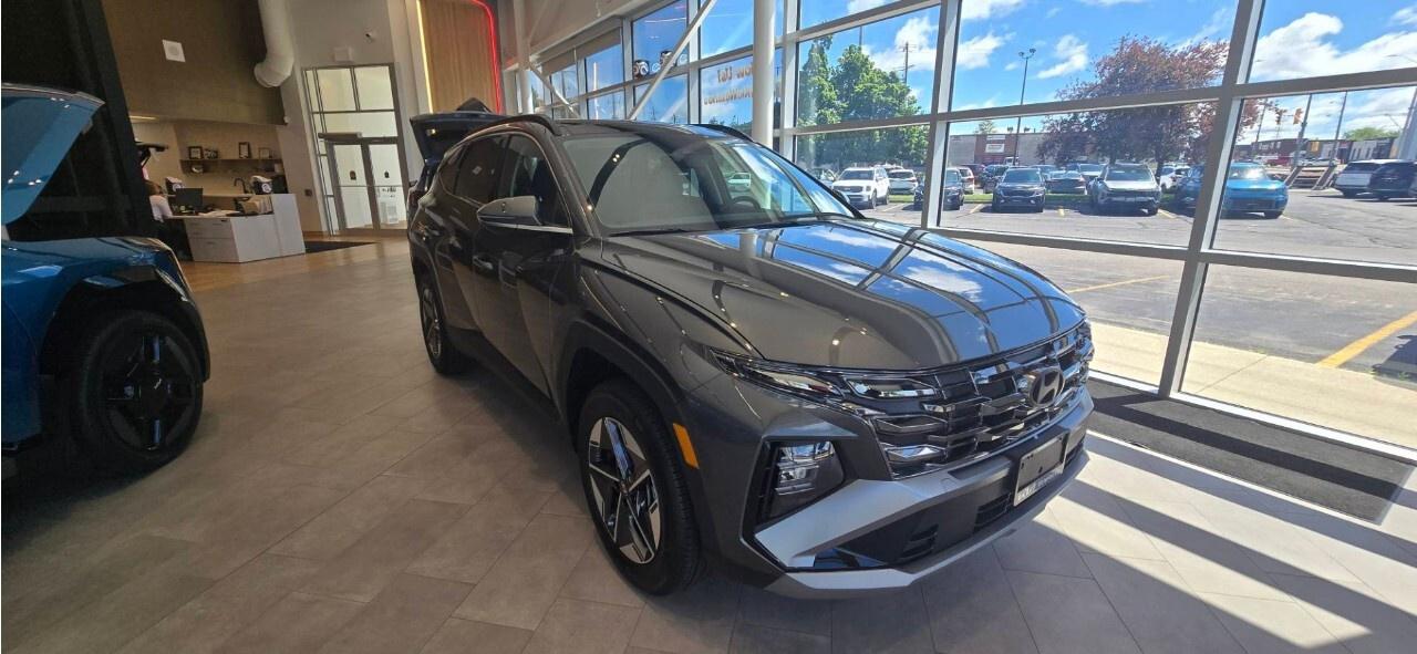 2026 Hyundai Tucson Preferred AWD w/Trend Pkg [TUCWDK2EPRTR] Photo