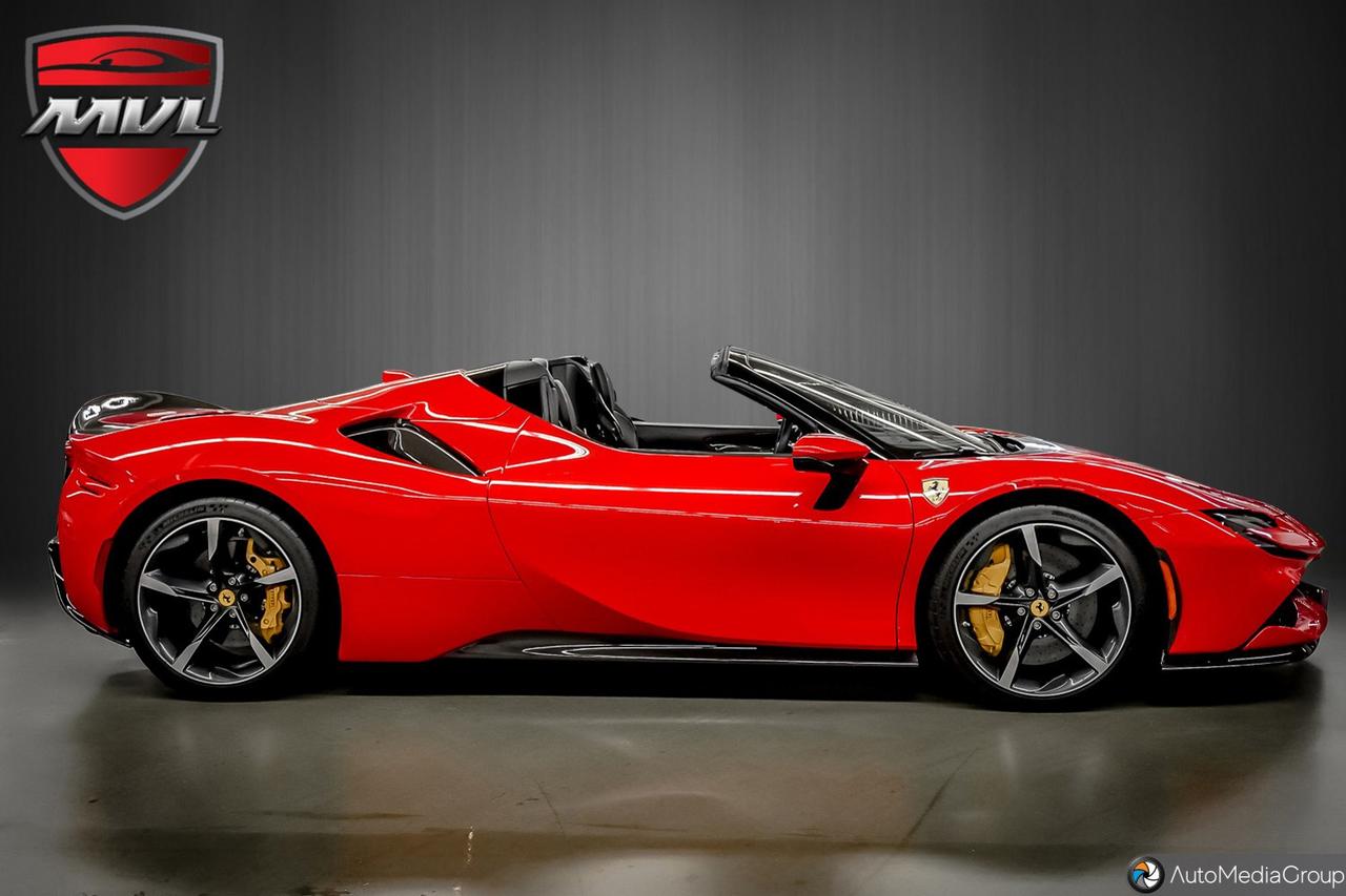 2023 Ferrari SF90 Spider Base 2dr Convertible Photo