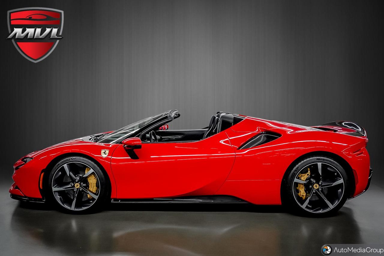 2023 Ferrari SF90 Spider Base 2dr Convertible Photo