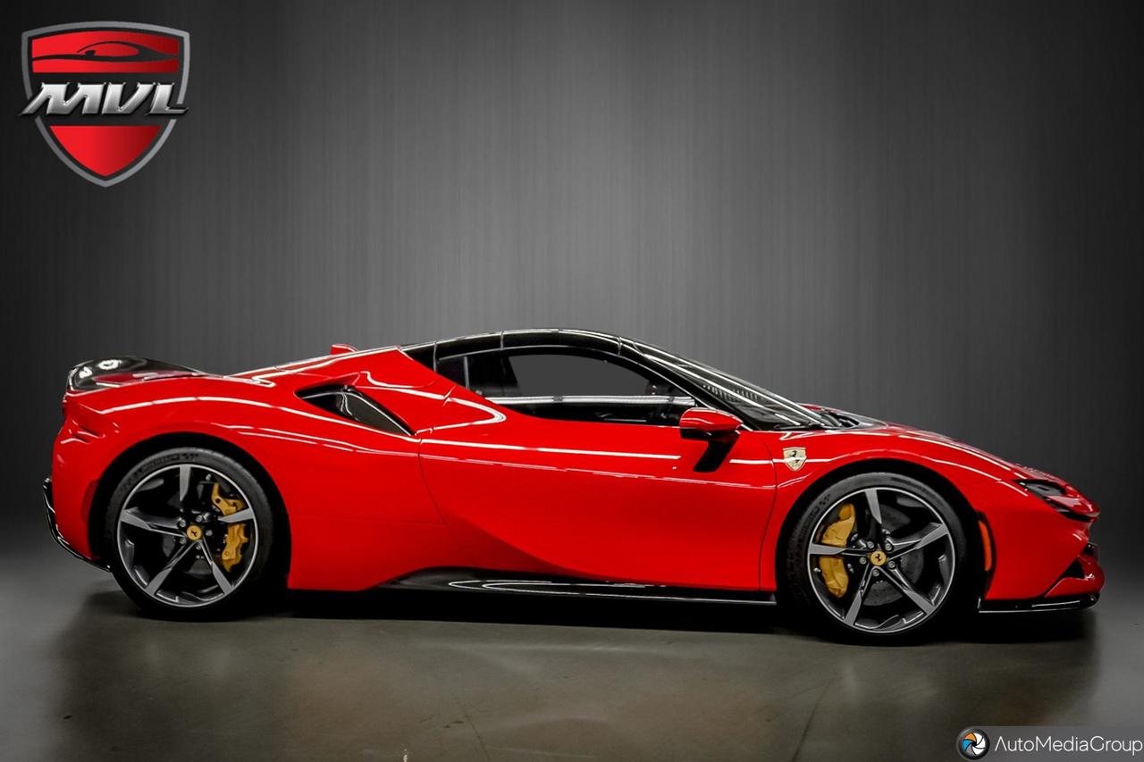 2023 Ferrari SF90 Spider Base 2dr Convertible Photo