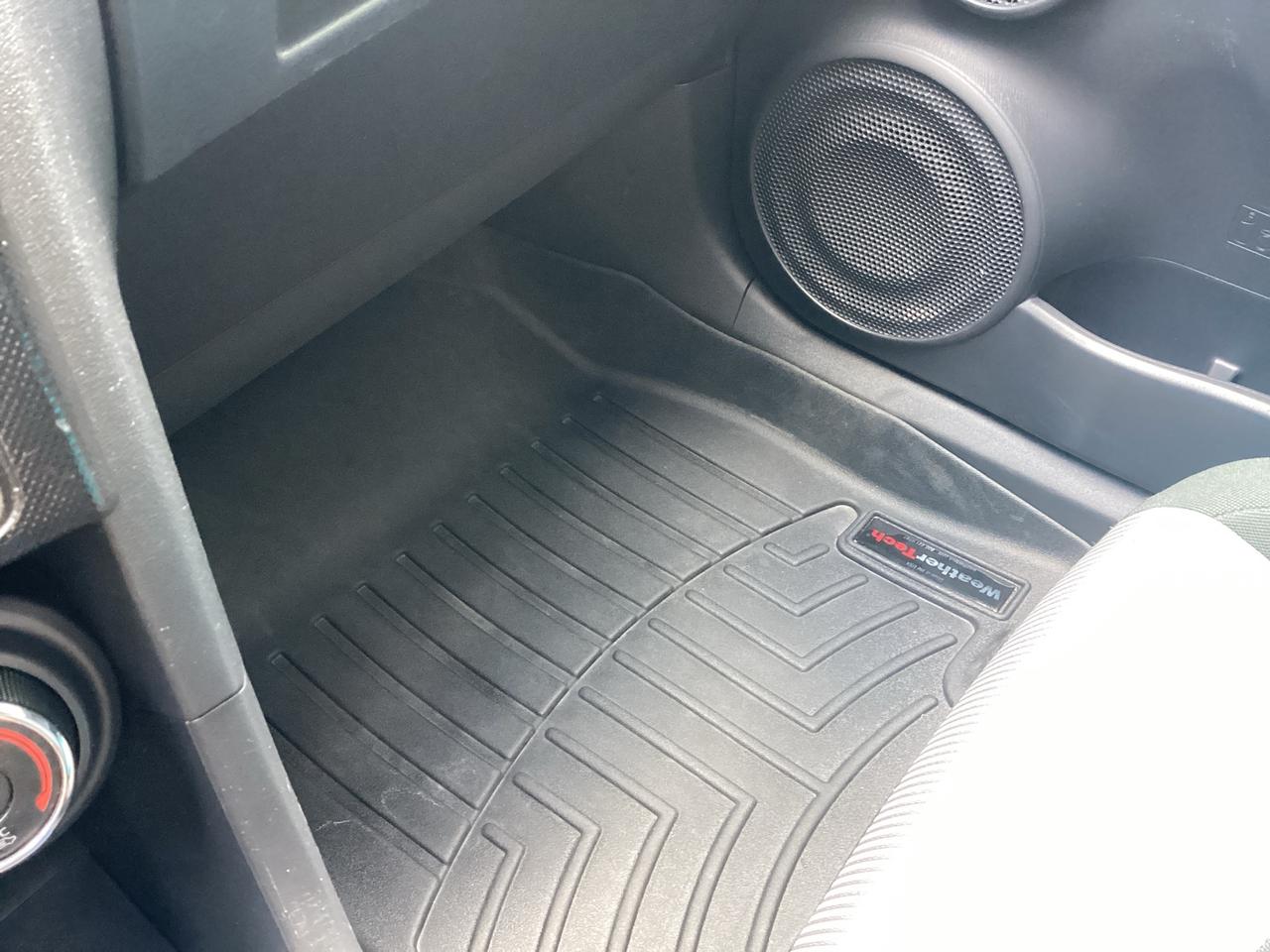 2016 Scion tC 2dr Auto **AS IS** Photo3