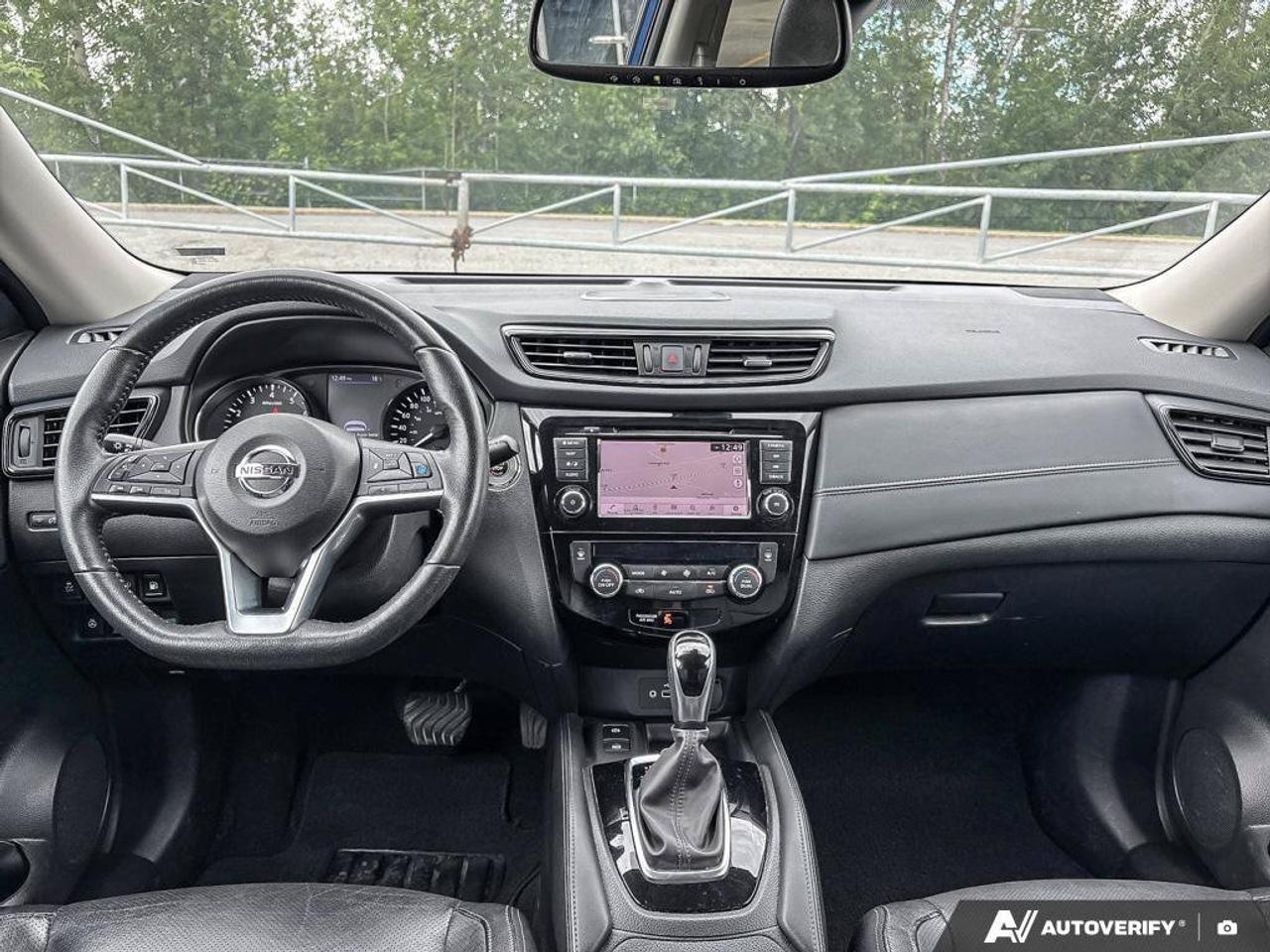 2019 Nissan Rogue SL Photo