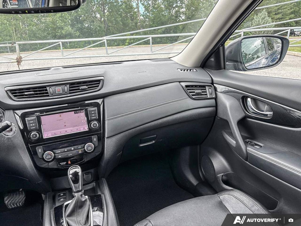 2019 Nissan Rogue SL Photo