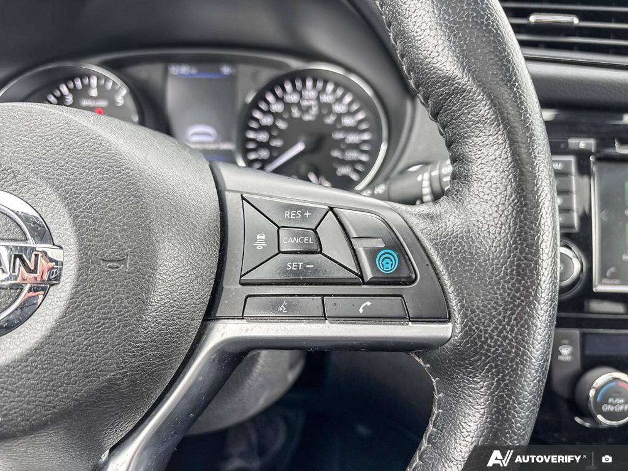 2019 Nissan Rogue SL Photo