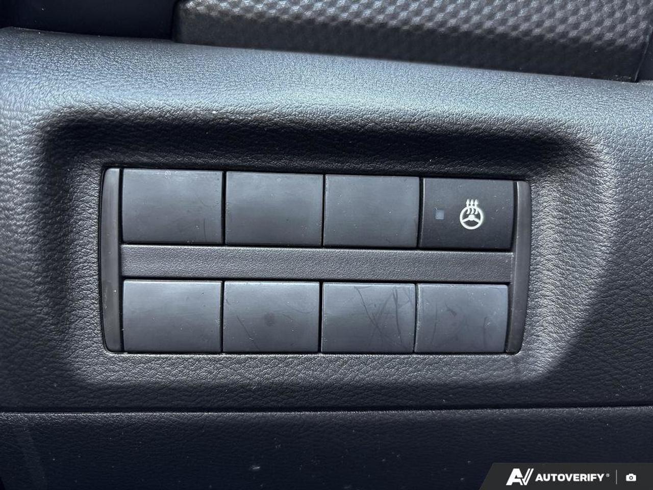 2024 Nissan Kicks SV Photo