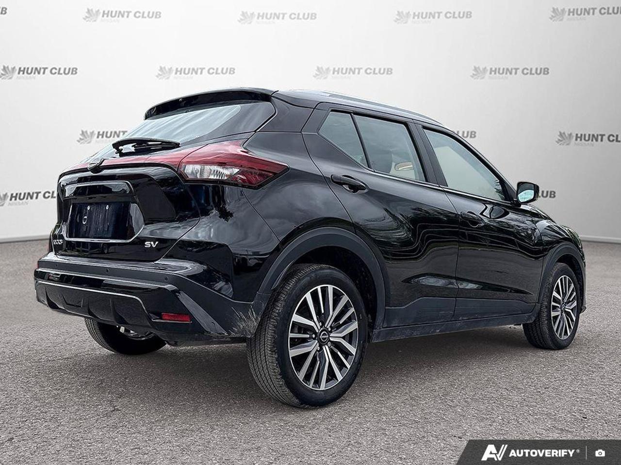 2024 Nissan Kicks SV Photo