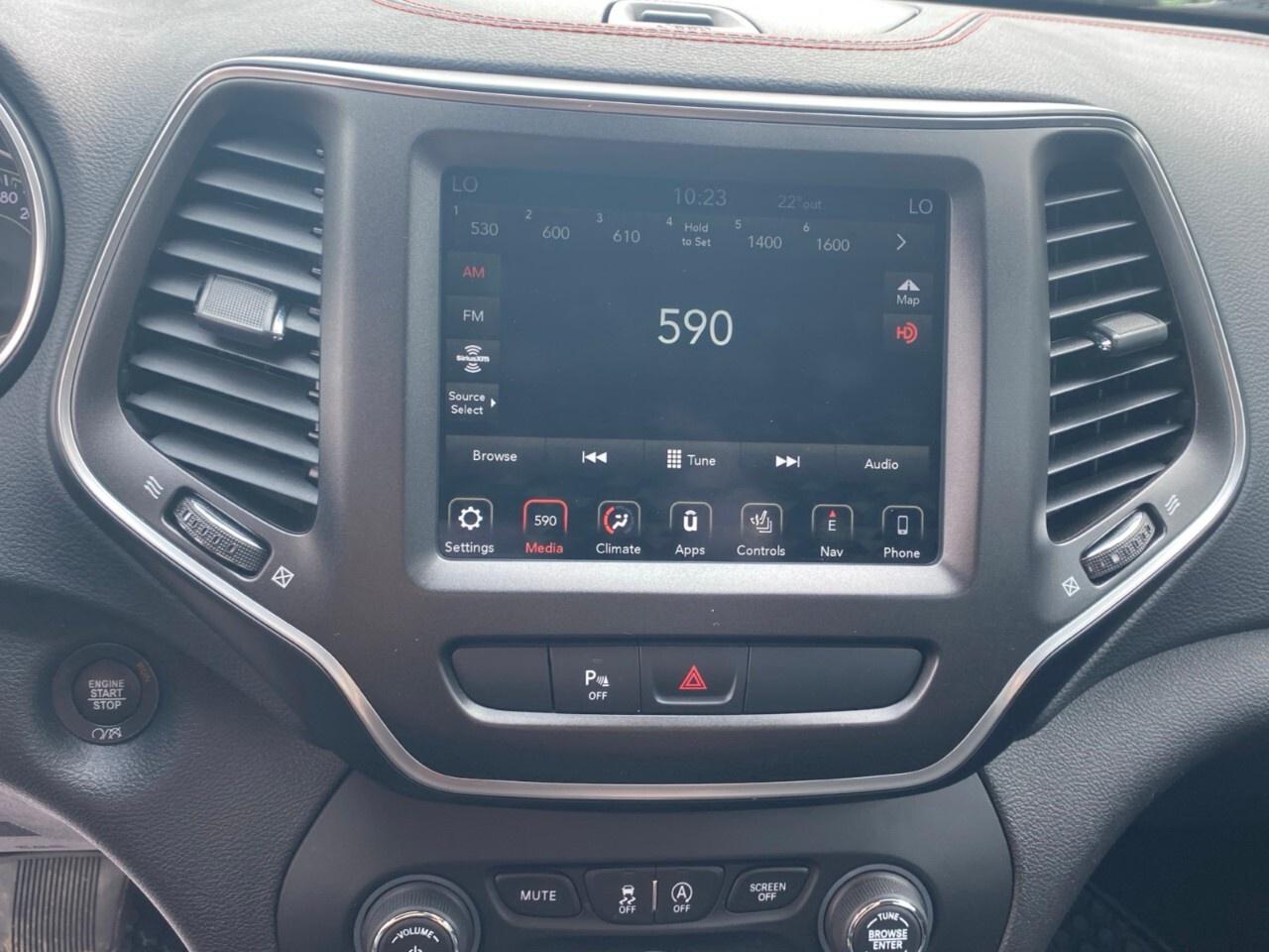 2019 Jeep Cherokee Trailhawk 4X4 Photo