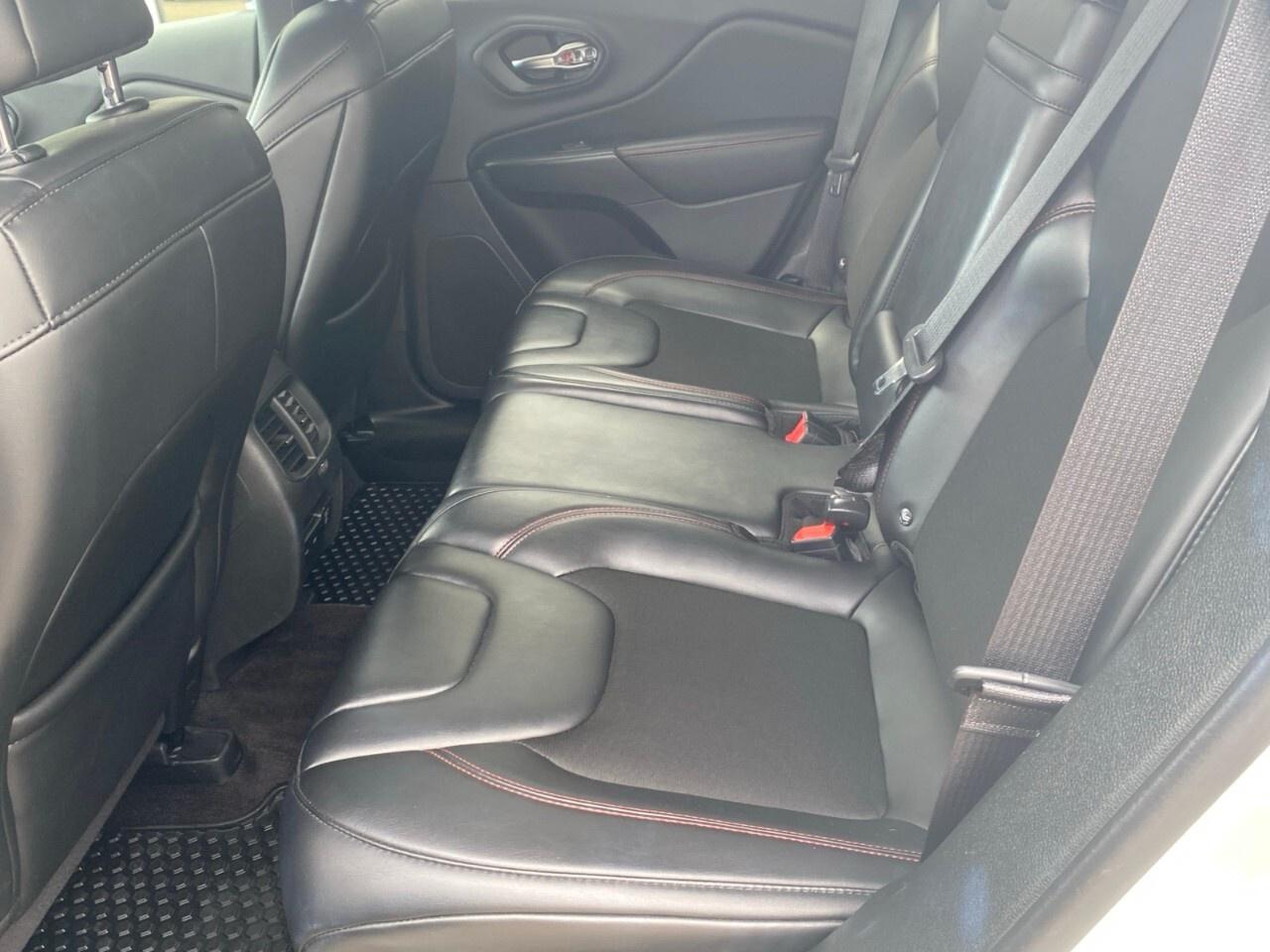 2019 Jeep Cherokee Trailhawk 4X4 Photo