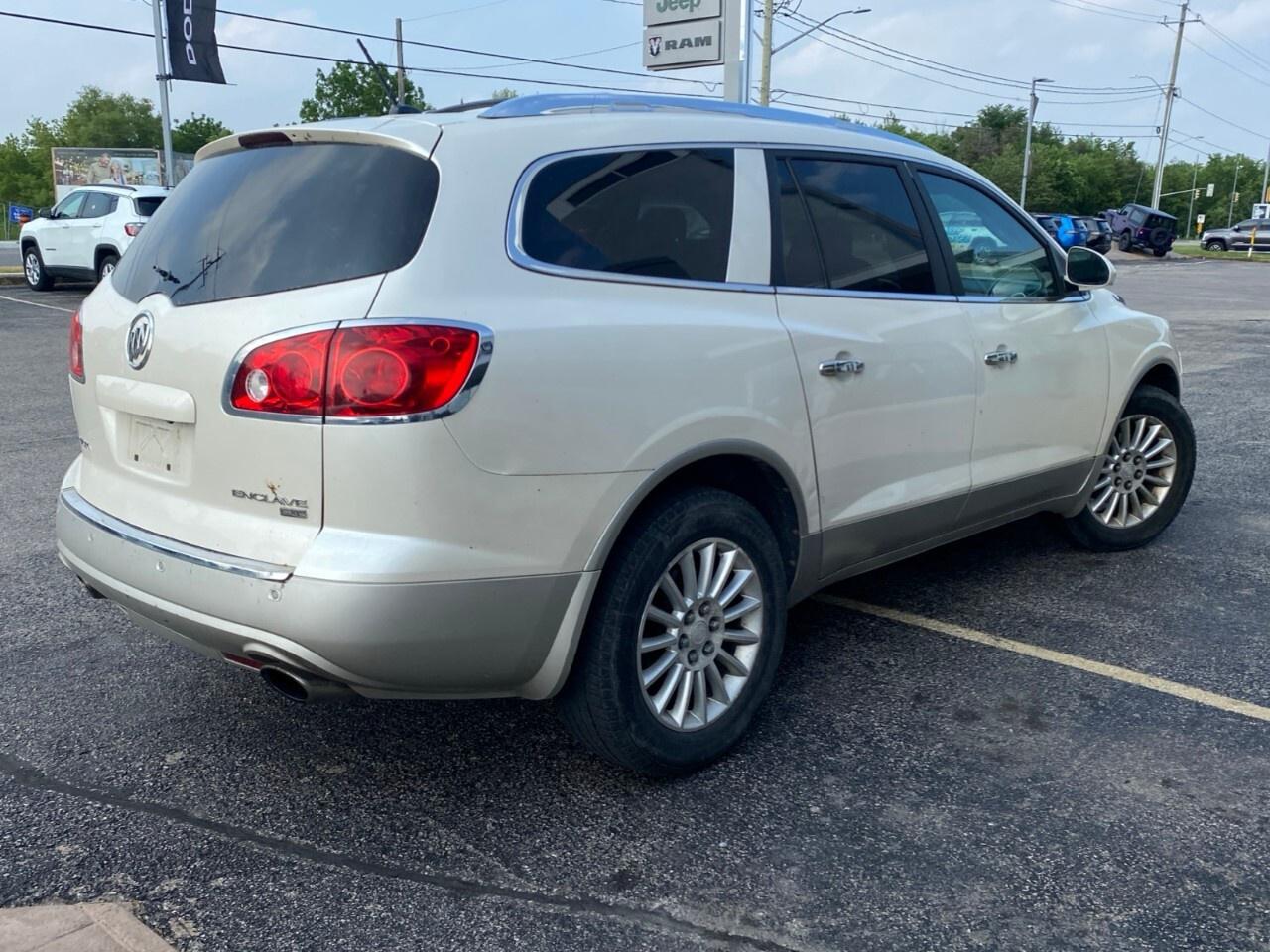 2011 Buick Enclave FWD 4dr CXL1 Photo4