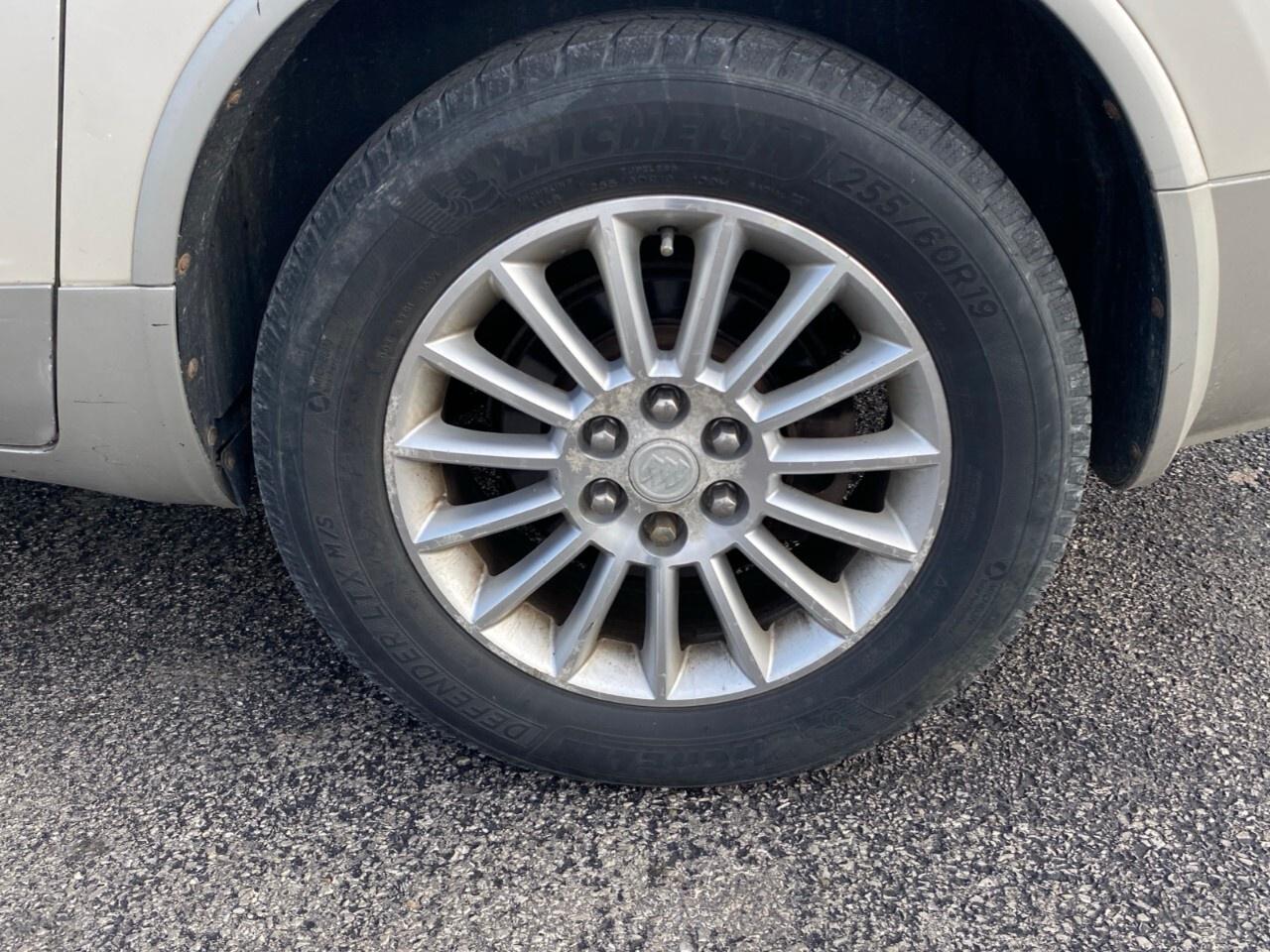 2011 Buick Enclave FWD 4dr CXL1 Photo