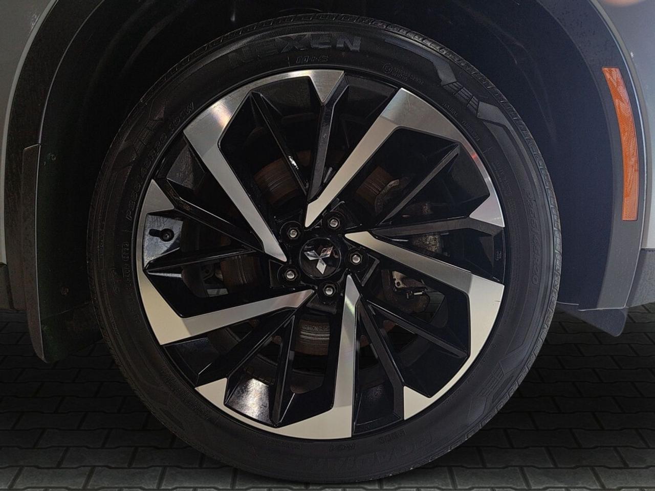 2023 Mitsubishi Outlander PHEV 7 Seater/ Ralliart AWD/Leather/NAVI/Sunroof/Remote Photo