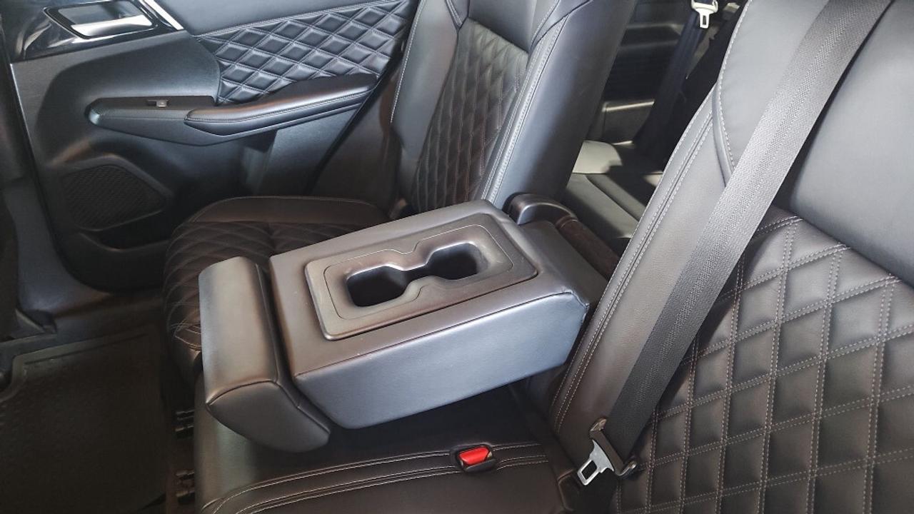 2023 Mitsubishi Outlander PHEV 7 Seater/ Ralliart AWD/Leather/NAVI/Sunroof/Remote Photo