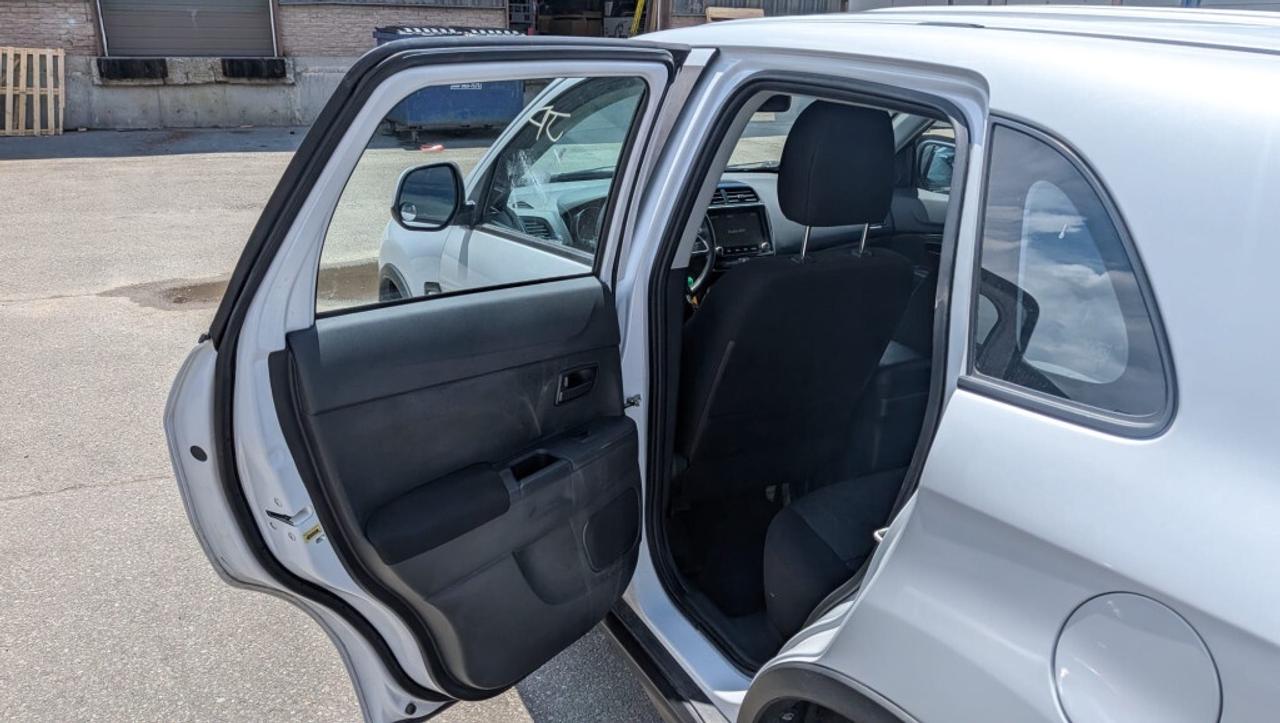 2022 Mitsubishi RVR ES AWD/ Heated Seats/BAck up Cam/ Blueototh/Clean Photo