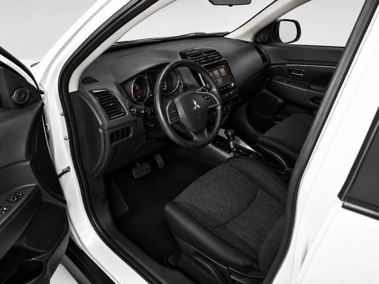 2022 Mitsubishi RVR ES AWD/ Heated Seats/BAck up Cam/ Blueototh/Clean Photo