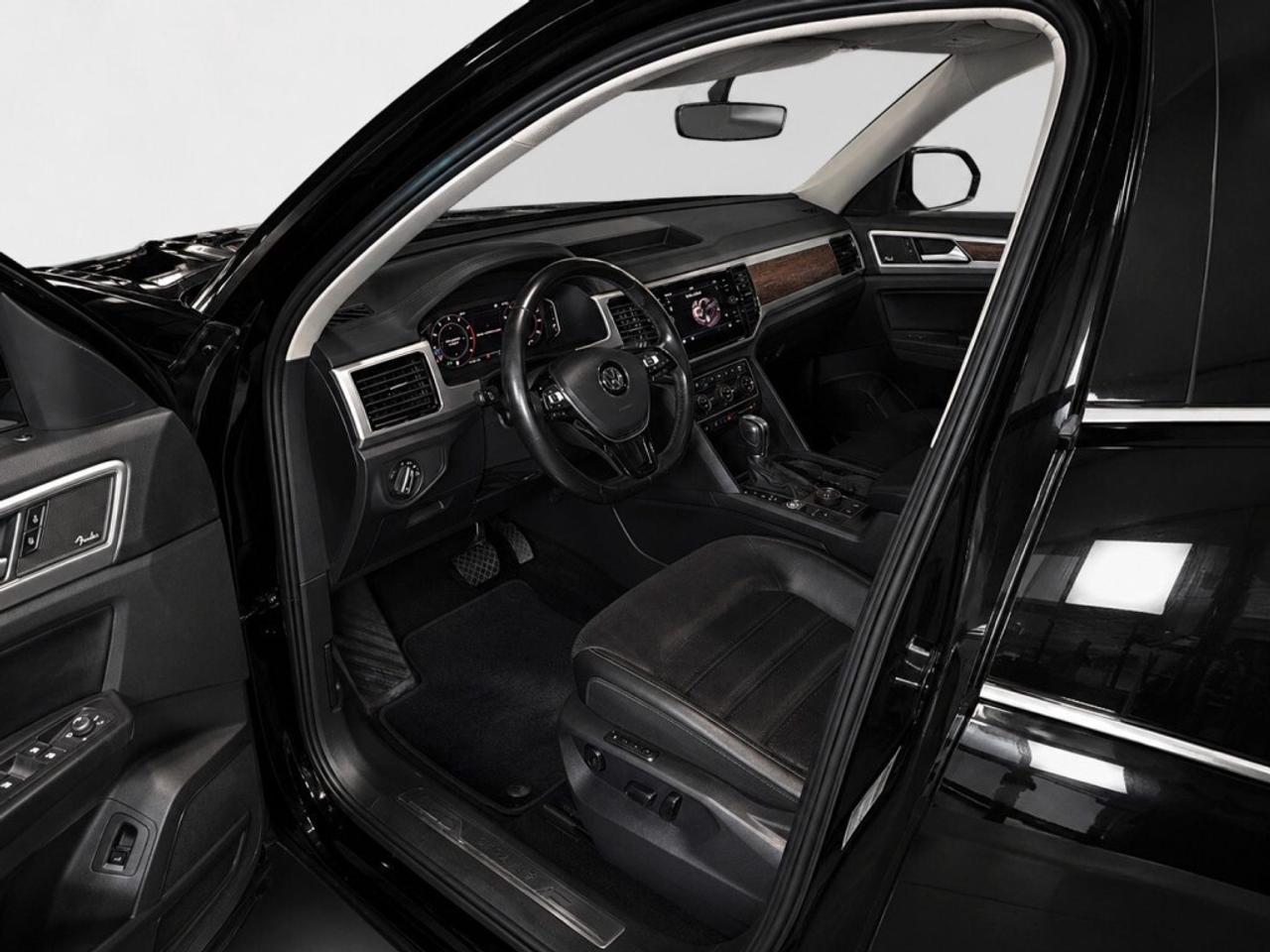 2019 Volkswagen Atlas Execline   7 Passenger   Cooled Leather Seats   Pa Photo