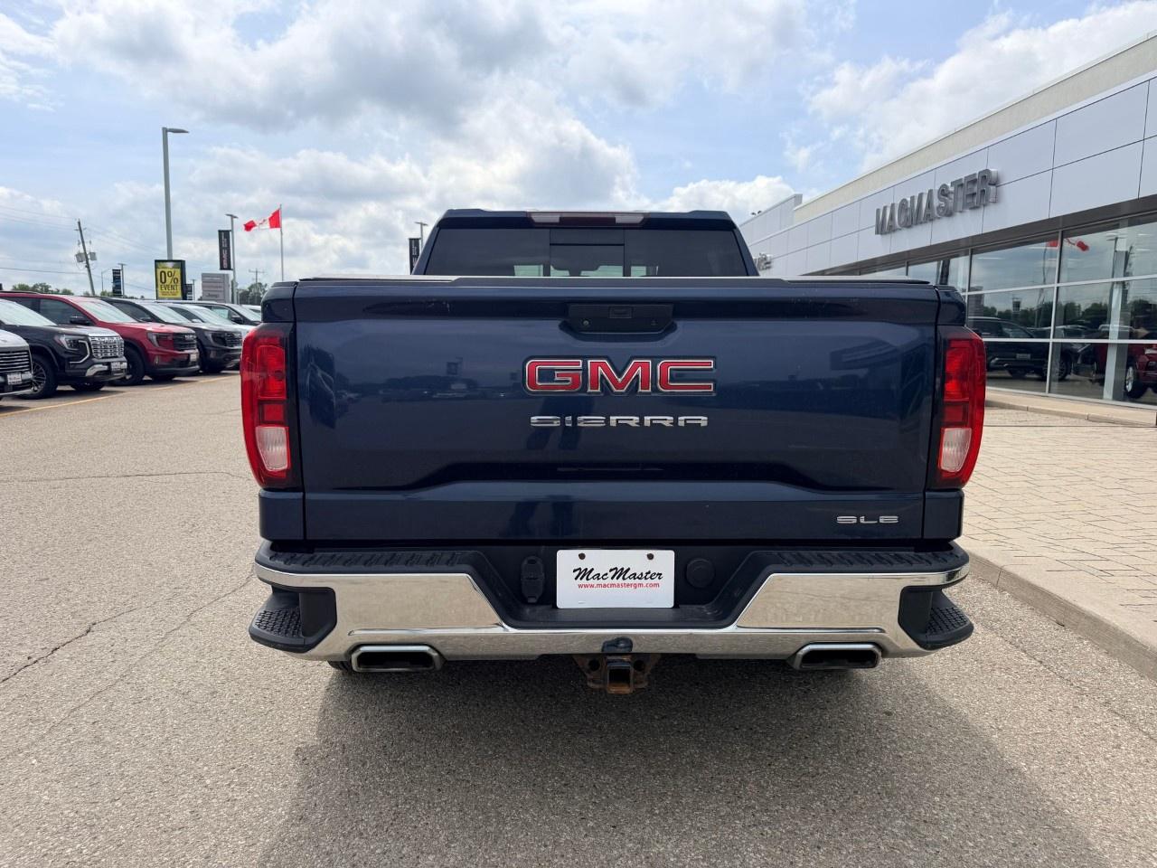 2020 GMC Sierra 1500 Crew Cab Short Box 4-Wheel Drive SLE Photo