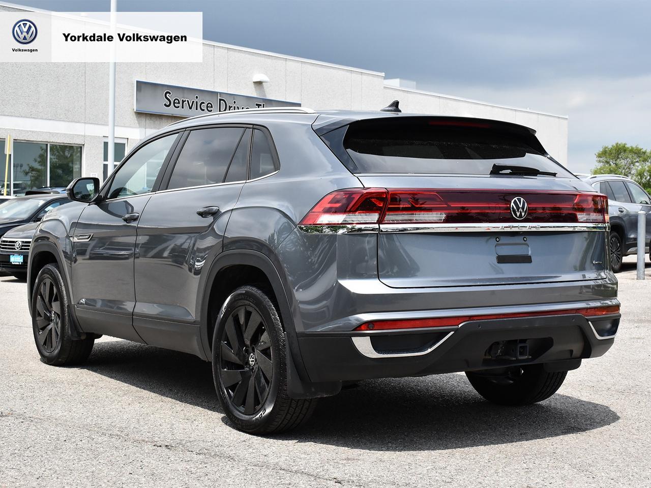 2024 Volkswagen Atlas Cross Sport  Photo3
