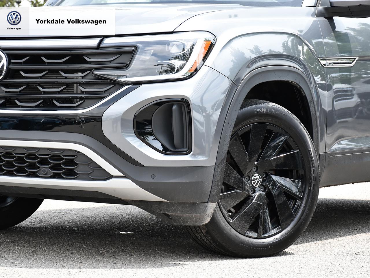 2024 Volkswagen Atlas Cross Sport  Photo